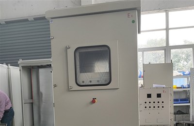 正壓防爆柜開機(jī)是直接換氣嗎，換氣后自動接通電源嗎？